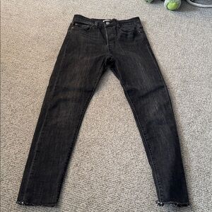 🚨Clearance Sale - Levi’s Wedgie Skinny Jeans Size 28🚨